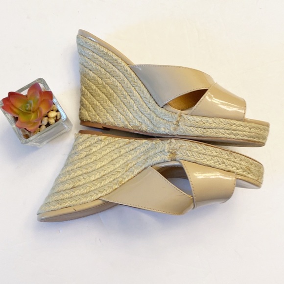 Anthropologie | Kelsi Dagger Neutral Patent Leather Wedge Espadrille Sandals 6 - Picture 5 of 7